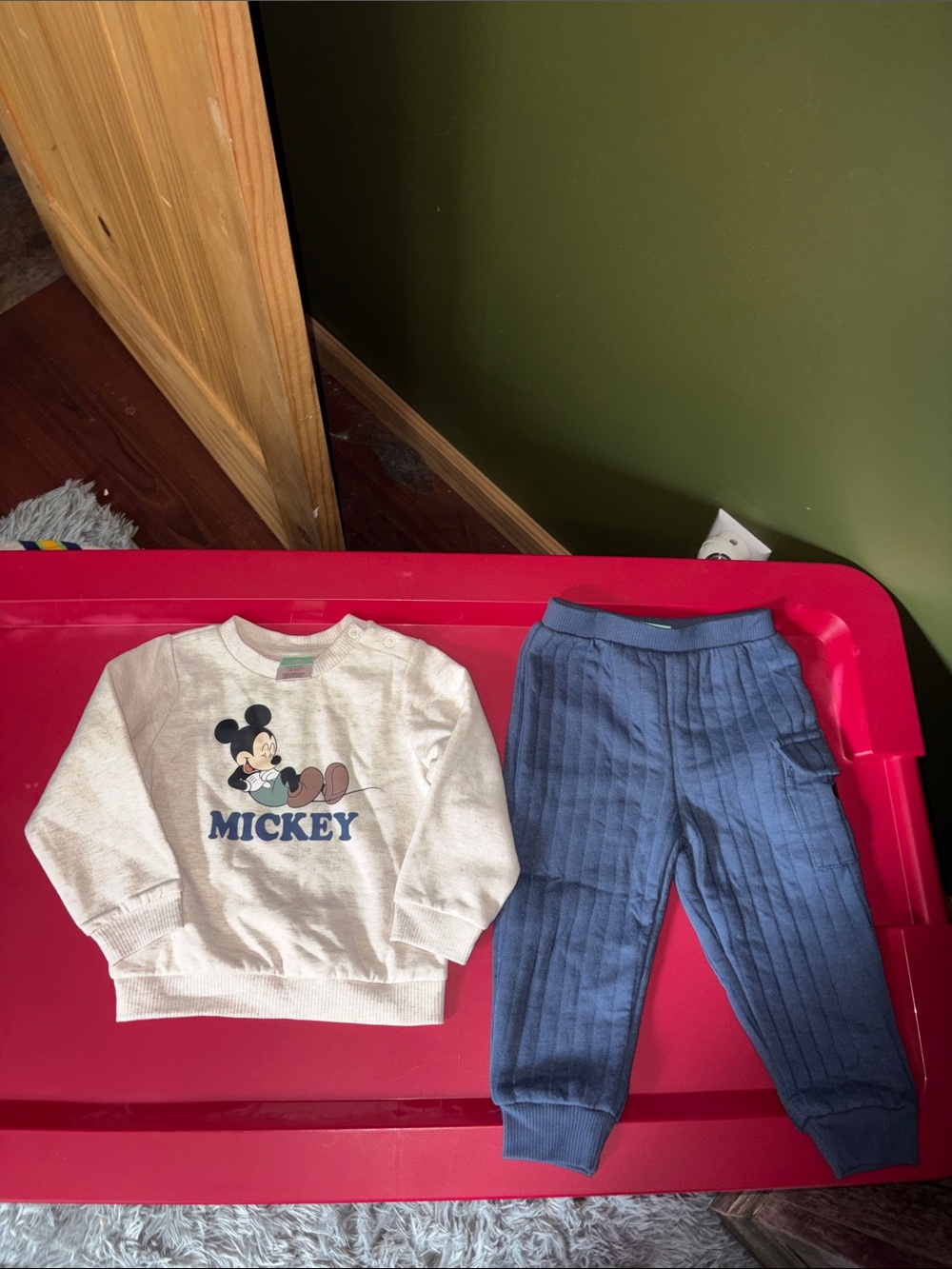 Disney Set 18m NWOT